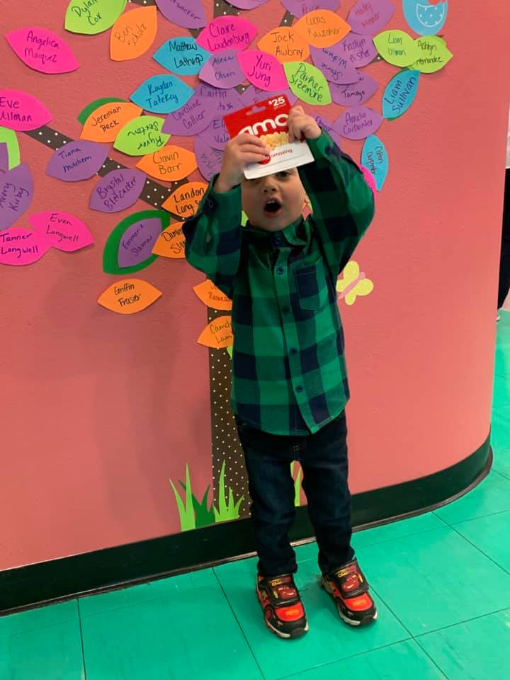 Axel in front of the No Cavity Tree