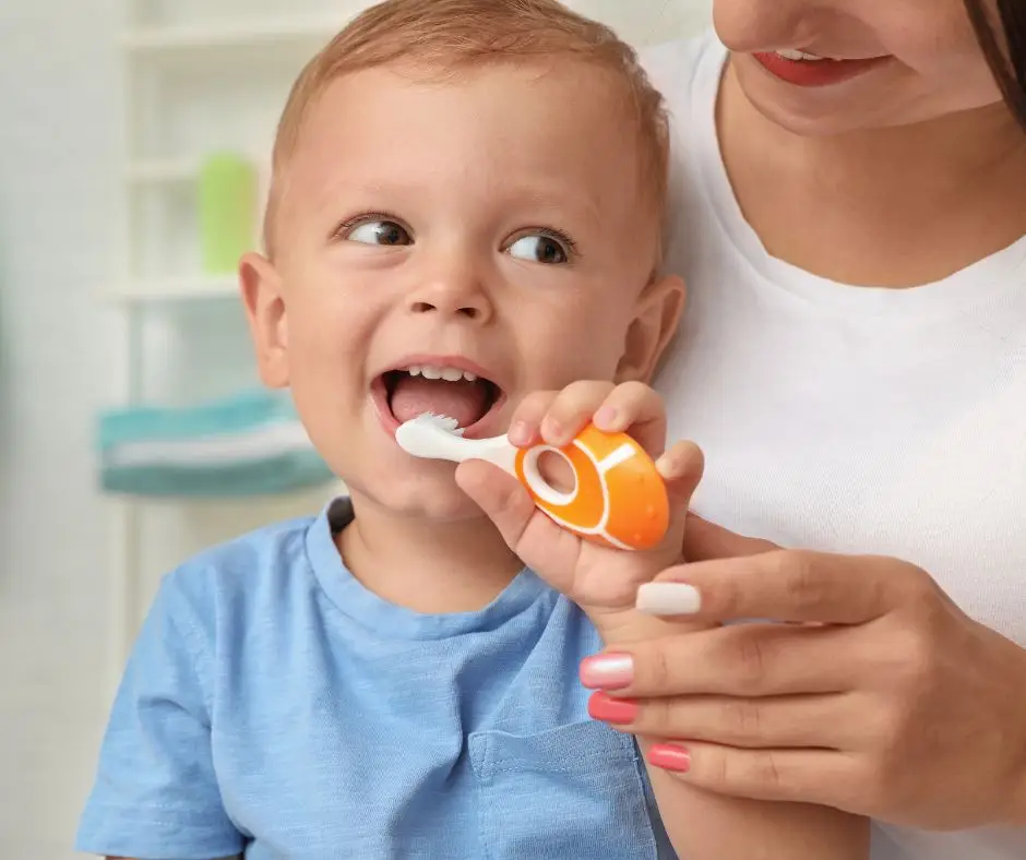 baby and their teeth