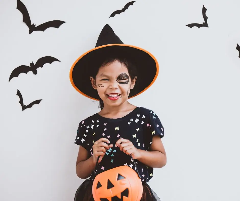 smiling halloween girl